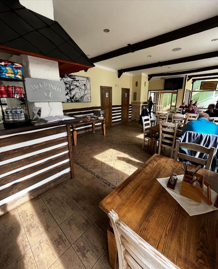 Jested Golf Restaurace A Penzion Svetla pod Jestedem Extérieur photo